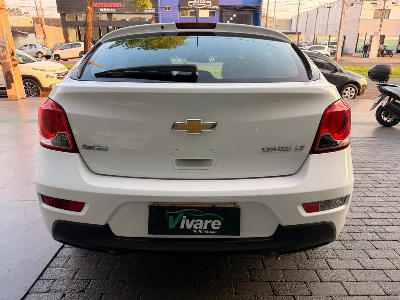 Chevrolet Cruze Hb Sport LT 1.8 16V Flexp. 5P Automático - foto 7
