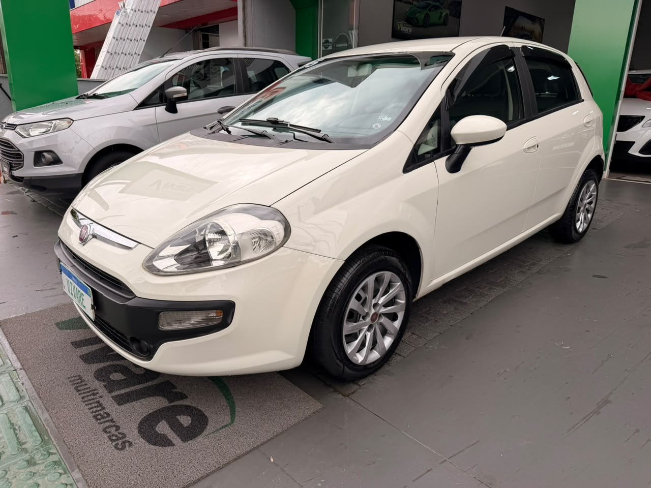Fiat Punto, Attractive 1.4 Fire Flex 8V 5P - foto 2